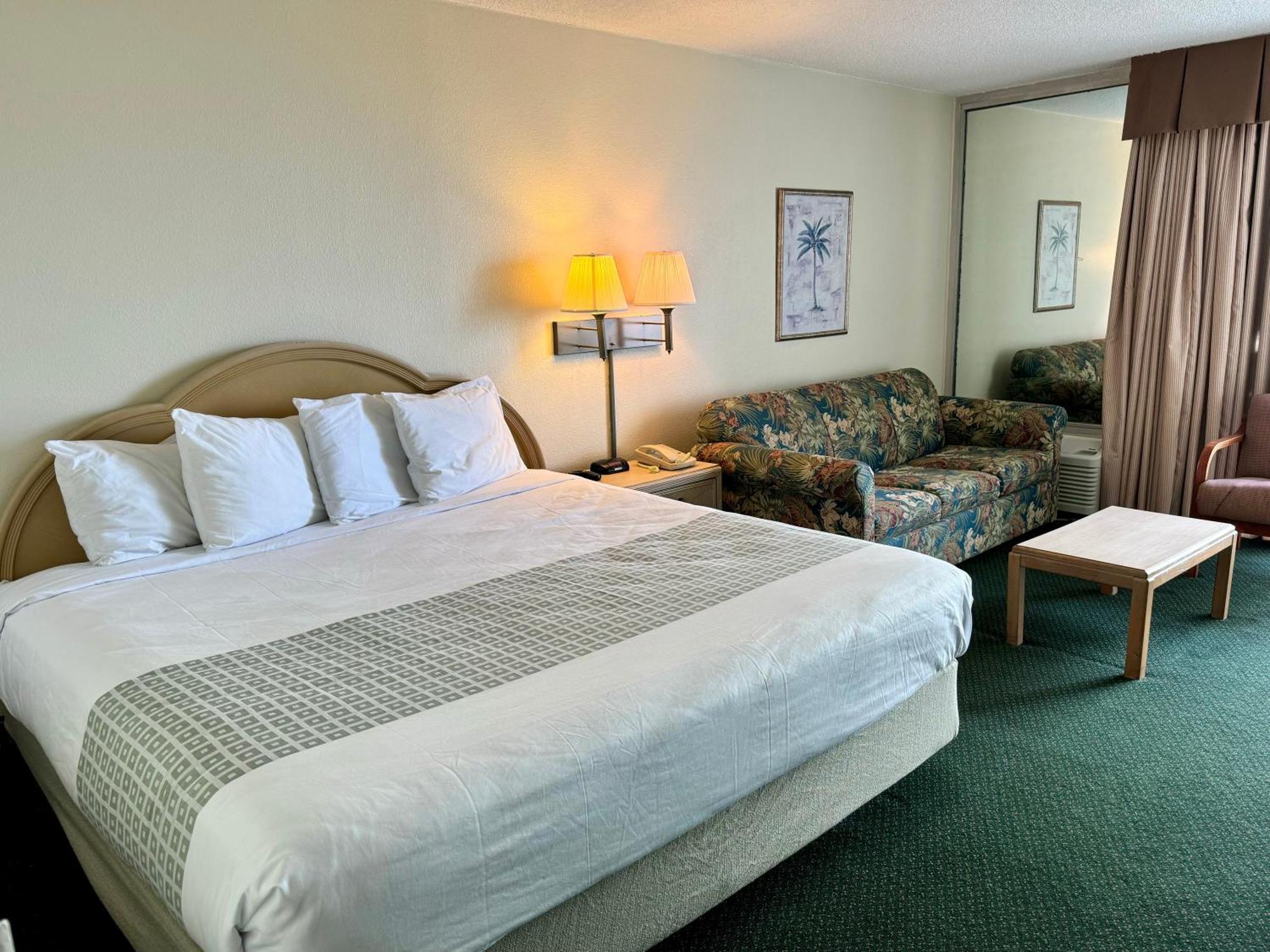 Boardwalk Beach Resort Миртл-Бич Экстерьер фото