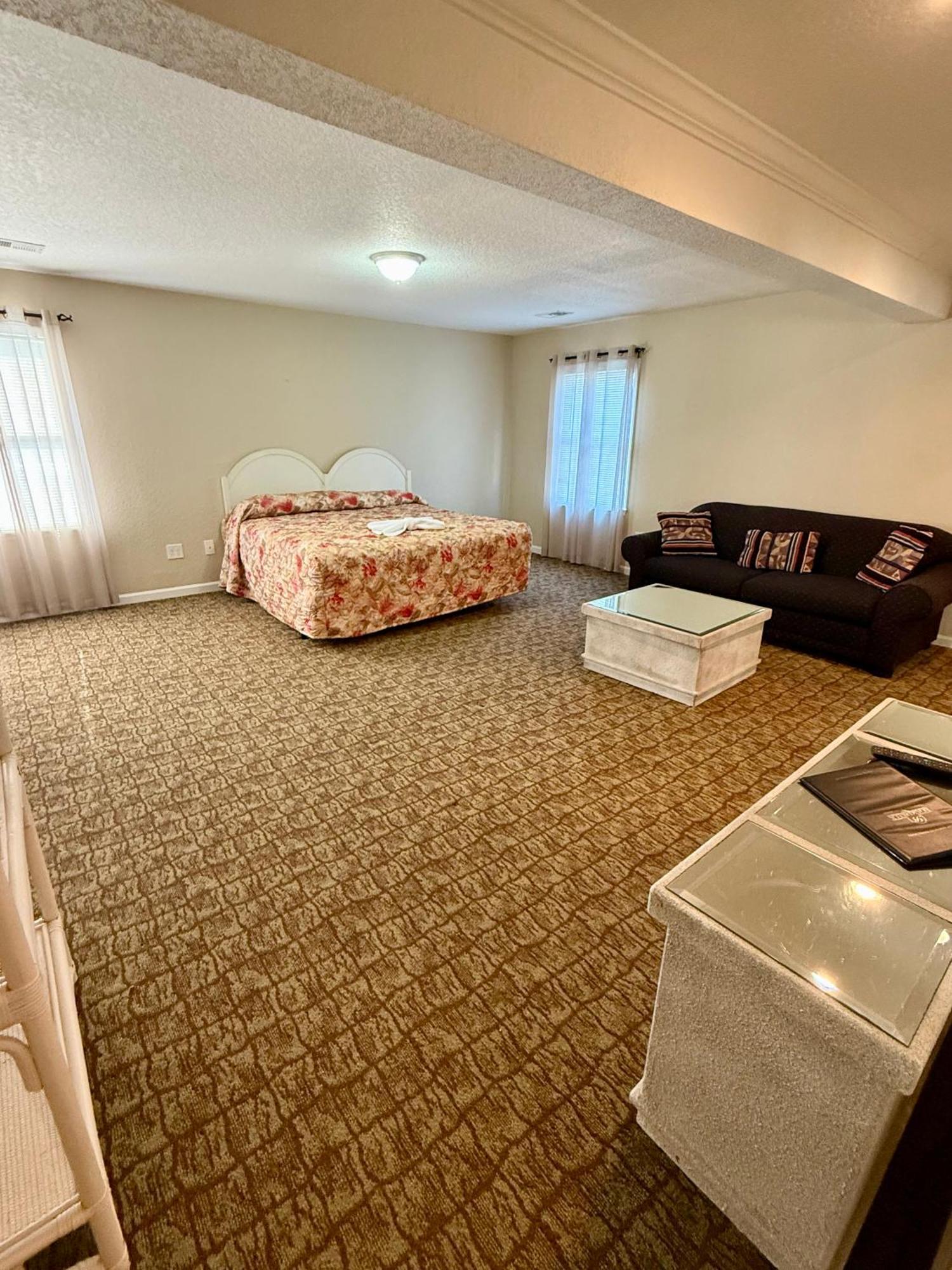 Boardwalk Beach Resort Миртл-Бич Экстерьер фото